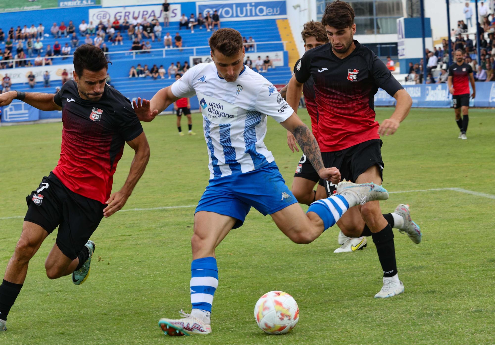 Tablas agridulces entre Alcoyano y La Nucía (1-1)