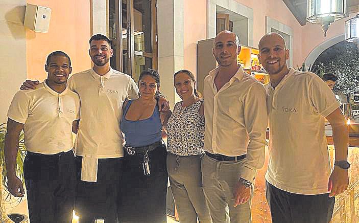 Edwin, Alex Mateo, Sarrah Amara, Tamara Robles, Manuel Gálvez y Tiago.