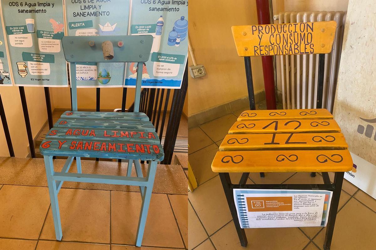 Dos de las sillas de madera pintadas con los motivos de los ODS.
