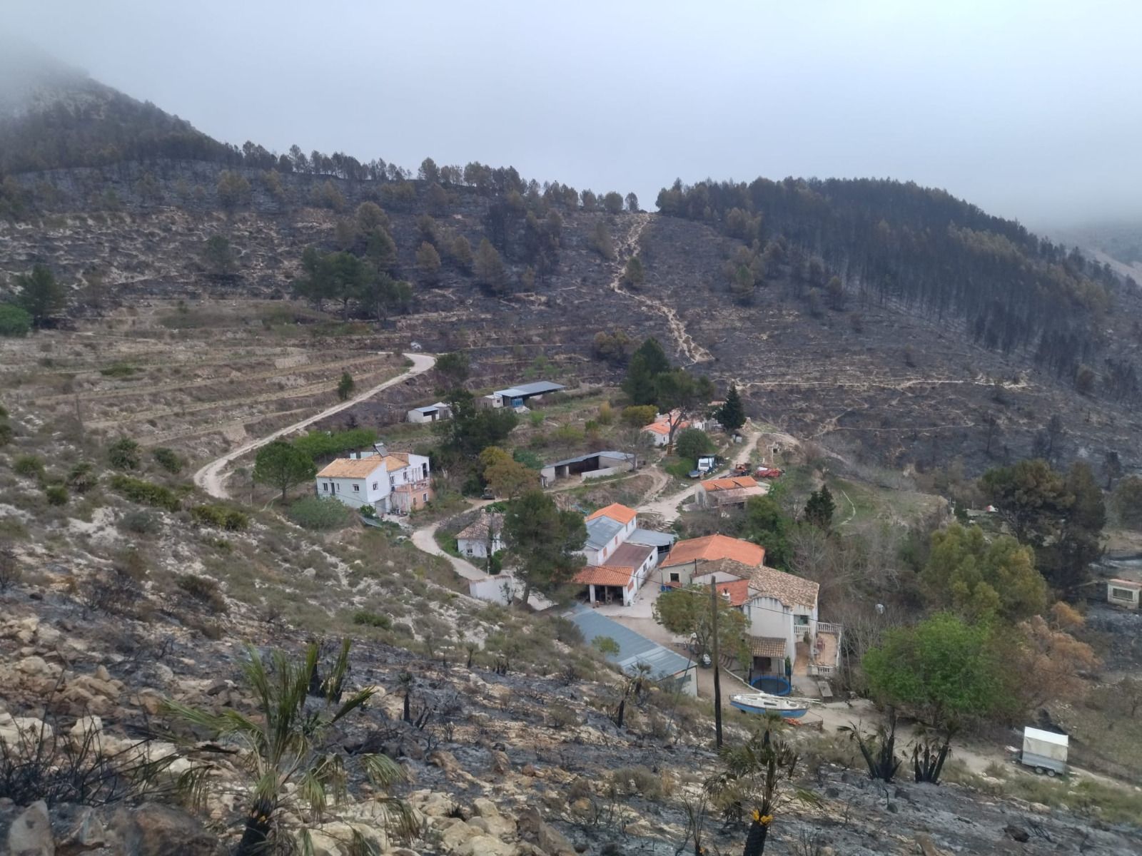 La destrucción del incendio de Tàrbena, en imágenes