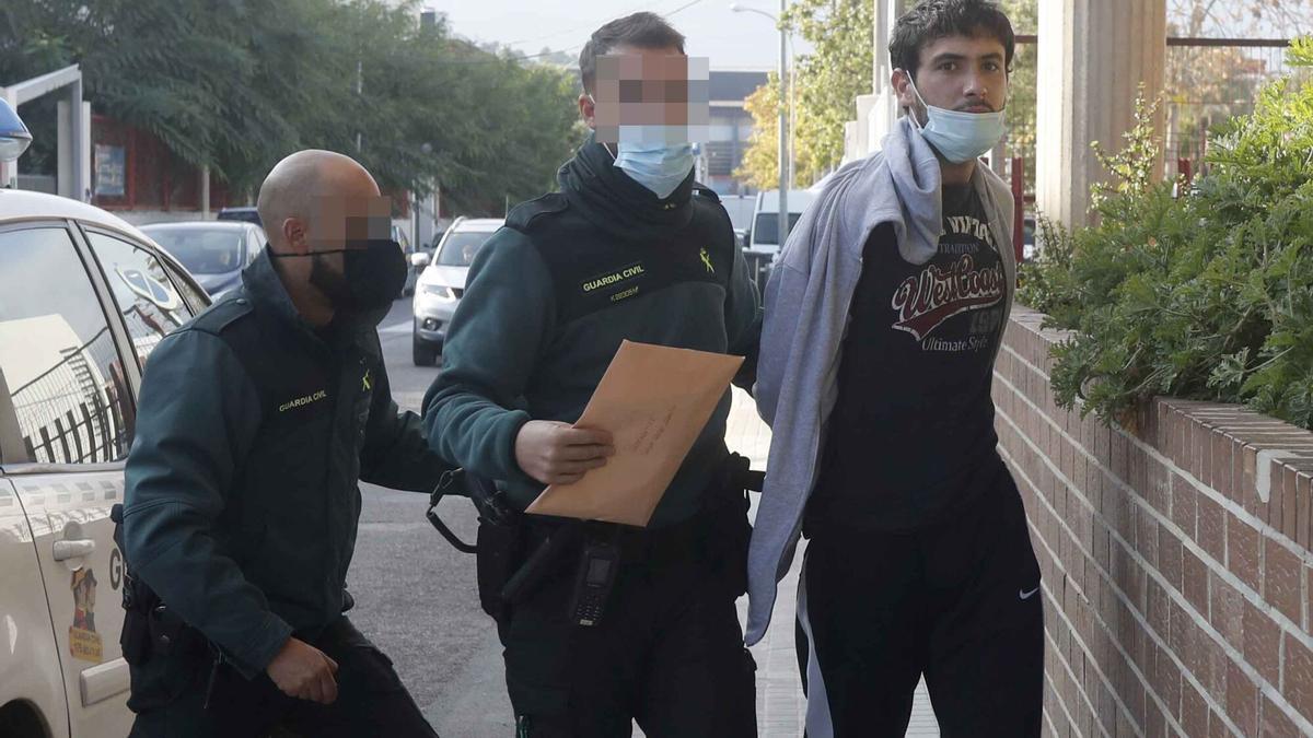 Sergio A. L., el día que fue llevado ante el juez de Llíria por el asesinato de su exsuegro.
