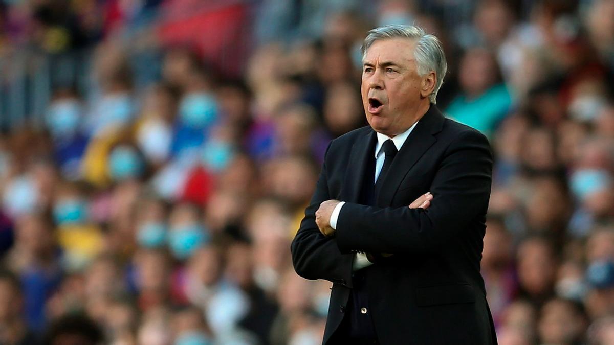 Carlo Ancelotti, entrenador del Real Madrid, en el Camp Nou