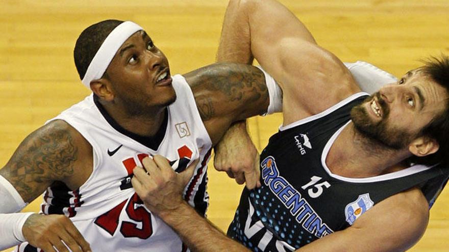 Carmelo Anthony y Federico Kammerichs.