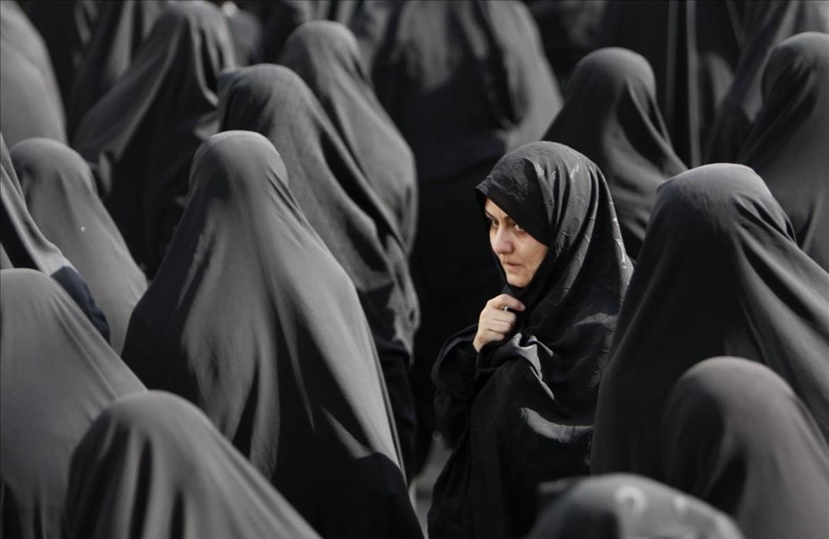 undefined9939851 iranian women attend in a funeral ceremony for the remains o180820133719