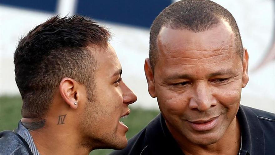 El padre de Neymar: &quot;Yo dudé de ir al PSG, él quiso arriesgar&quot;