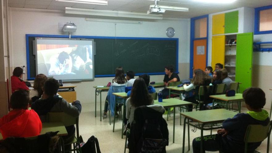 Bueu promueve talleres audiovisuales en los colegios para luchar contra la violencia machista