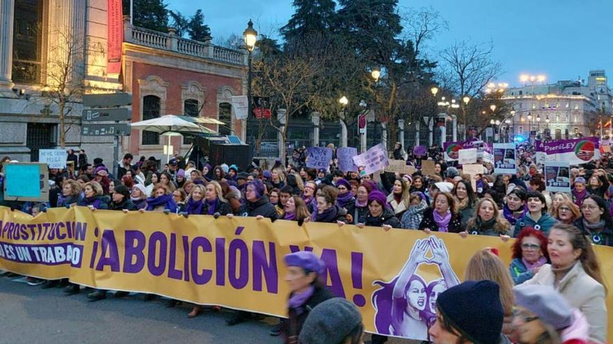 Marcha del Movimiento Feminista
de Madrid, el pasado 8M, al grito
de “el feminismo es abolicionista”. | // EUROPA PRESS