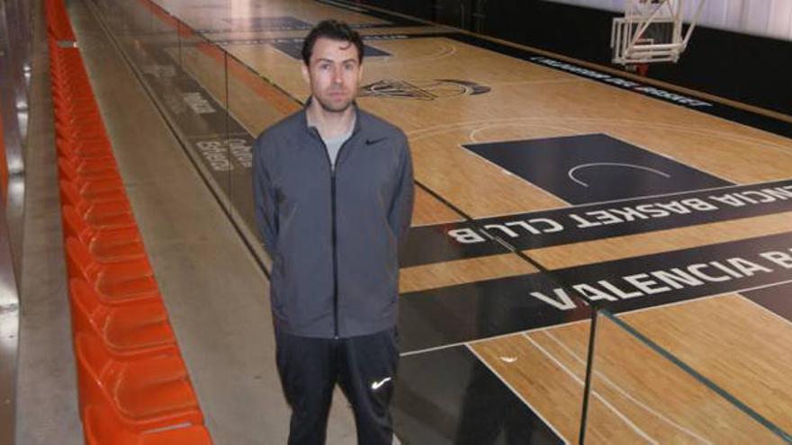 Zico Coronel, entrenador del Taylor Bay Hawks, de la New Zealand NBL