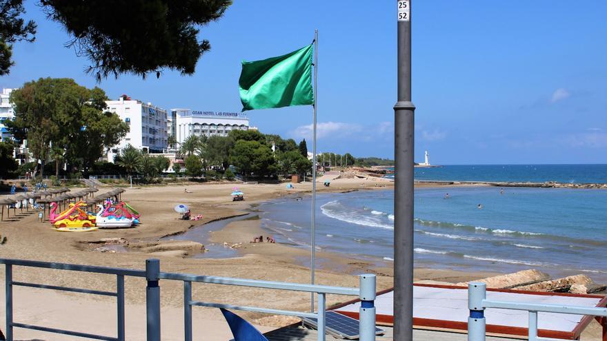 Por qué se repite durante tantos veranos el cierre de la playa de Las  Fuentes de Alcossebre? - El Periódico Mediterráneo