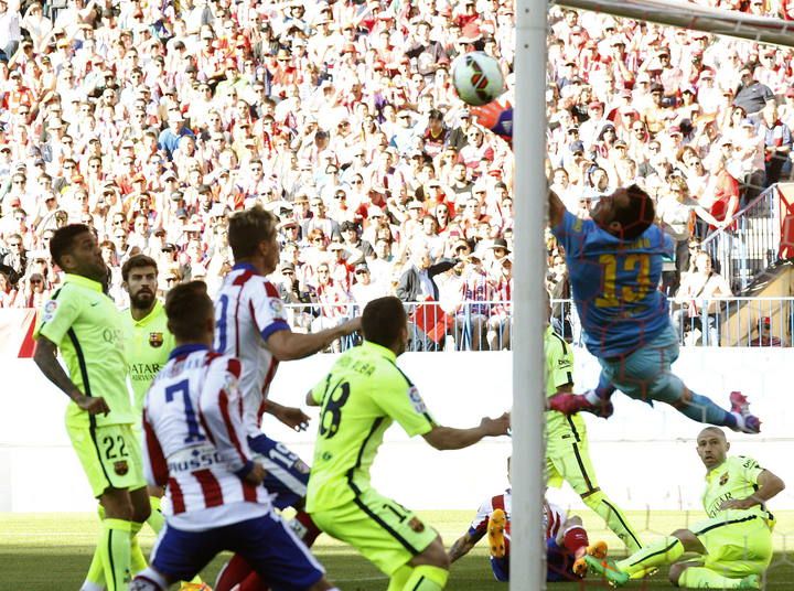 Imágenes del partido entre Atlético y Barcelona