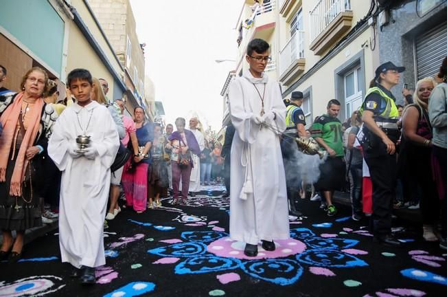 Procesion del Carmen por las calles de La Isleta