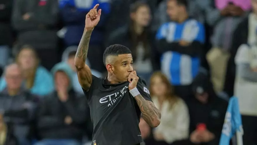 Savinho renueva con el Manchester City