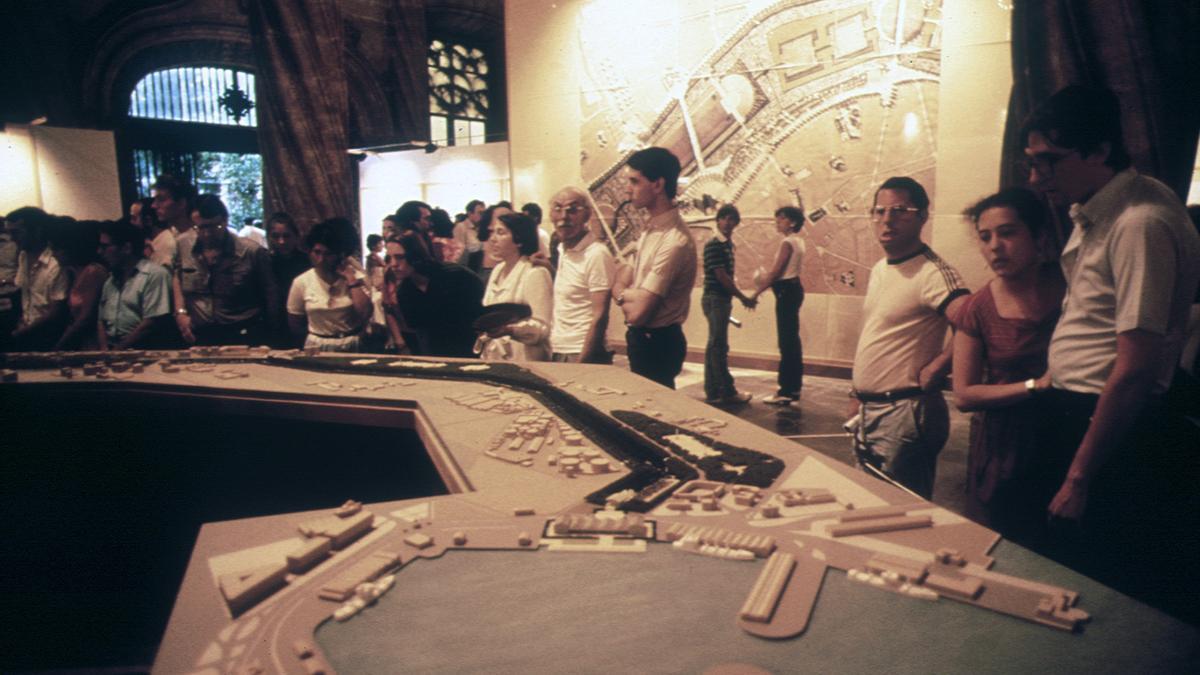 La exposición del plan especial del Jardín del Turia de la Lonja en 1982