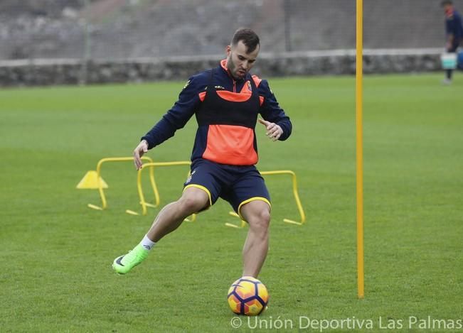 Jesé entrena en solitario