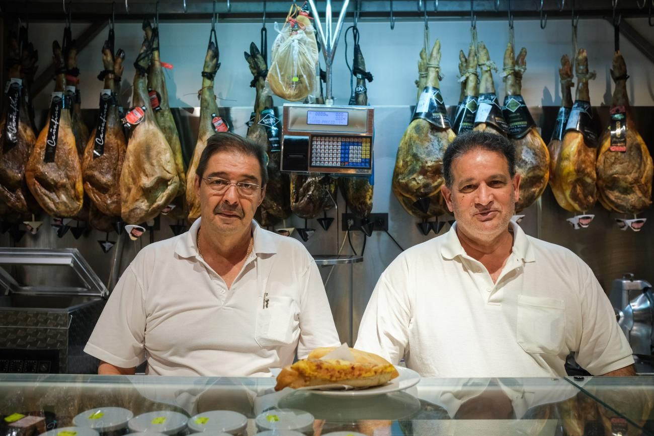 Lorenzo y José Manuel, empleados de La Garriga que se retiran