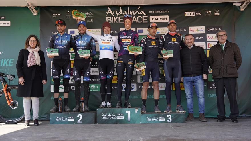 Cambio de líderes en la general tras la tercera etapa de la Andalucía Bike Race