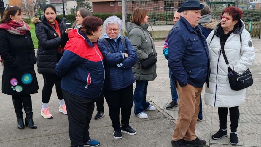 La Corredoria recoge firmas para reclamar mayor presencia policial