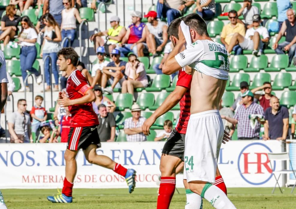 Debacle del Elche ante el colista