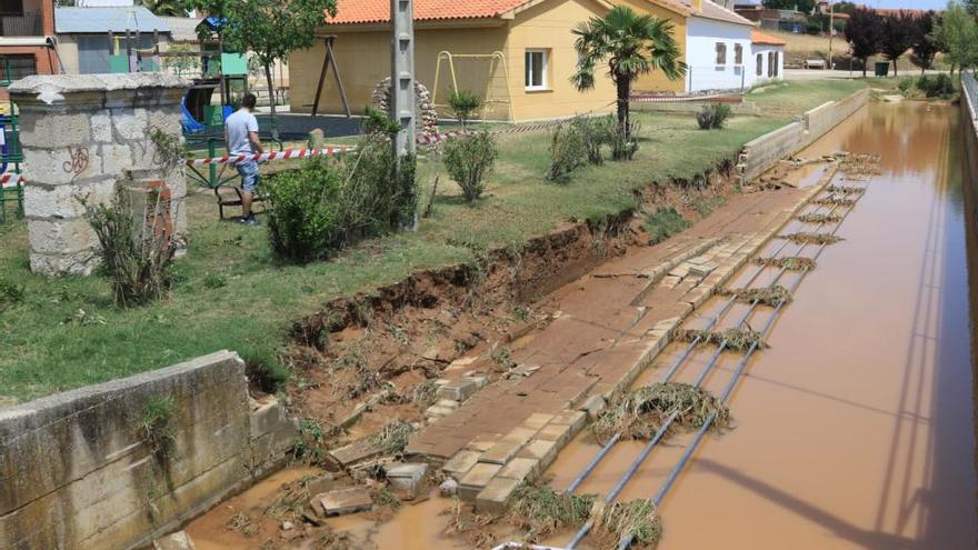 La Diputación de Zamora retirará en los próximos días el muro caído en La Hiniesta