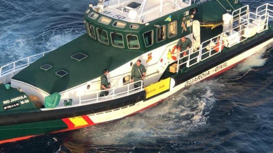 Encuentran varios fardos de droga flotando cerca de la costa de Tenerife