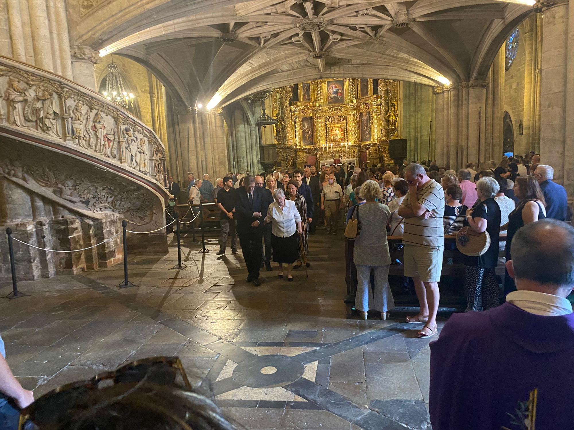 El funeral del padre de Ximo Puig, en imágenes