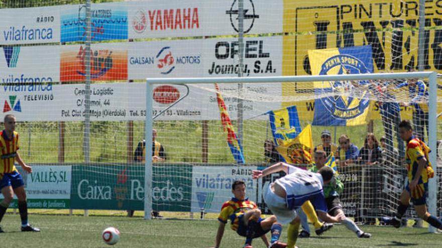 El Palamós no va poder passar de l&#039;empat a Vilafranca tot i el suport de la Penya Sport.