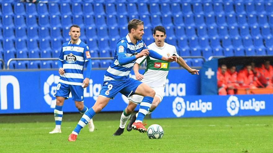 El Dépor cae 1-3 ante el Almería