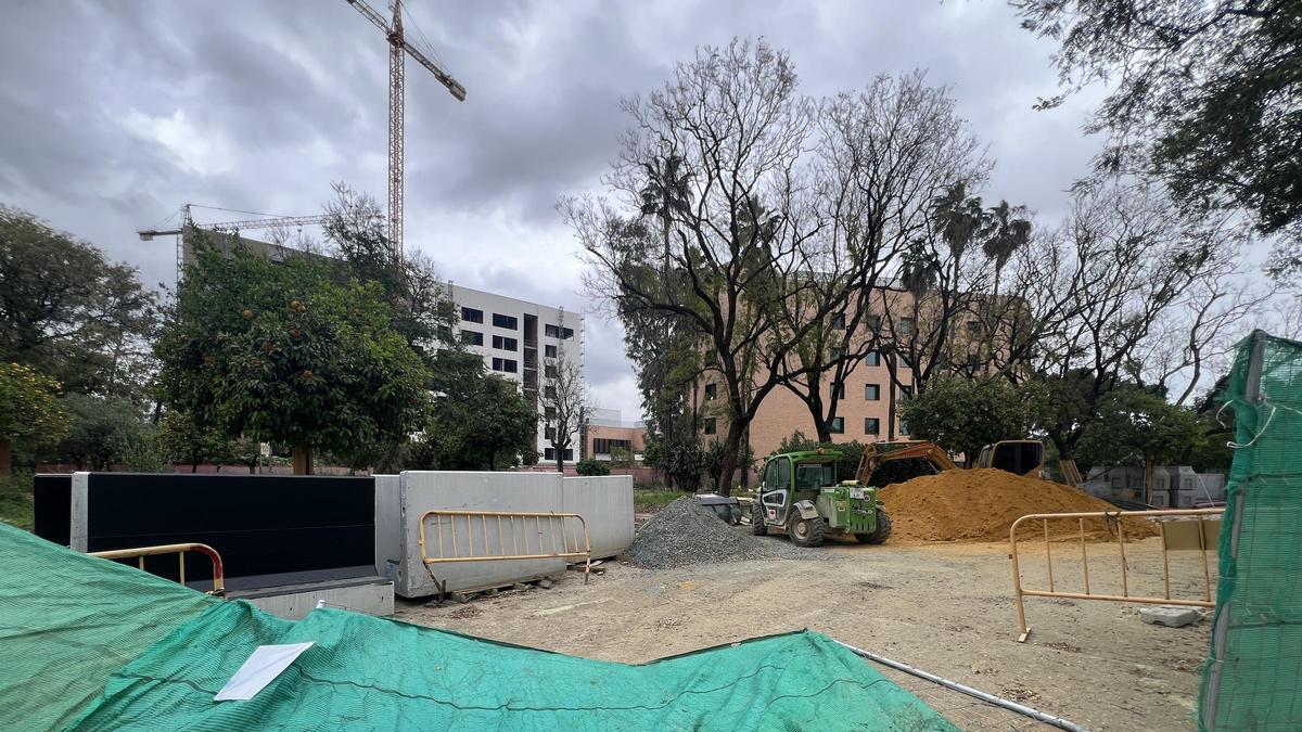 VÍDEO | Obras en los jardines de Manuel Ferrand, Manuel Arellano y en la calle Pierre de Coubertin
