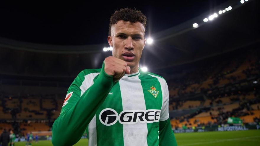 El Betis, en alerta por tres jugadores antes de jugar contra el Valencia en Mestalla
