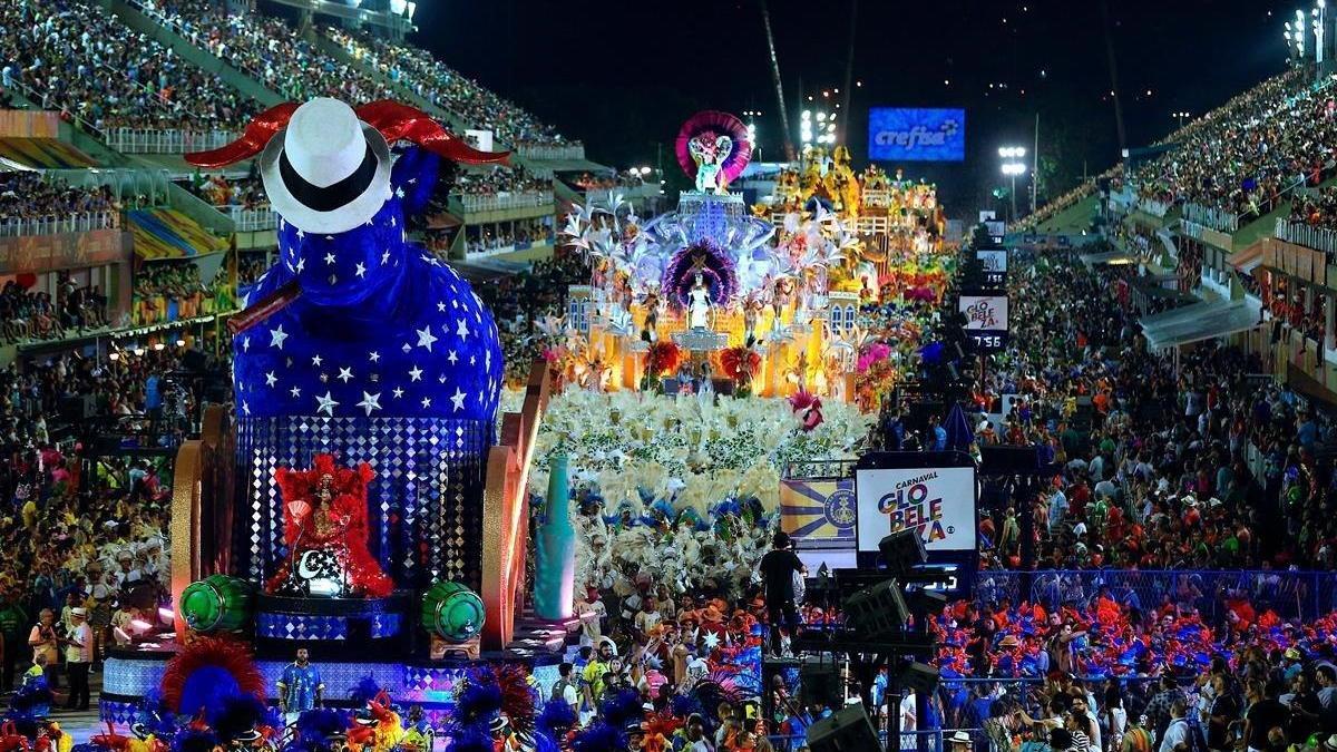 Escuelas de samba en Río de Janeiro reabren pese a pandemia