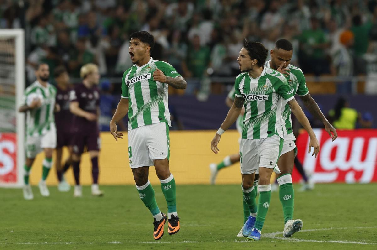Una imagen del Real Betis - Oporto. Una imagen del Real Betis - Oporto.