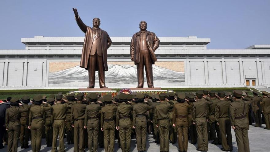 Fallido lanzamiento de un misil en Corea del Norte en el aniversario del fundador del régimen