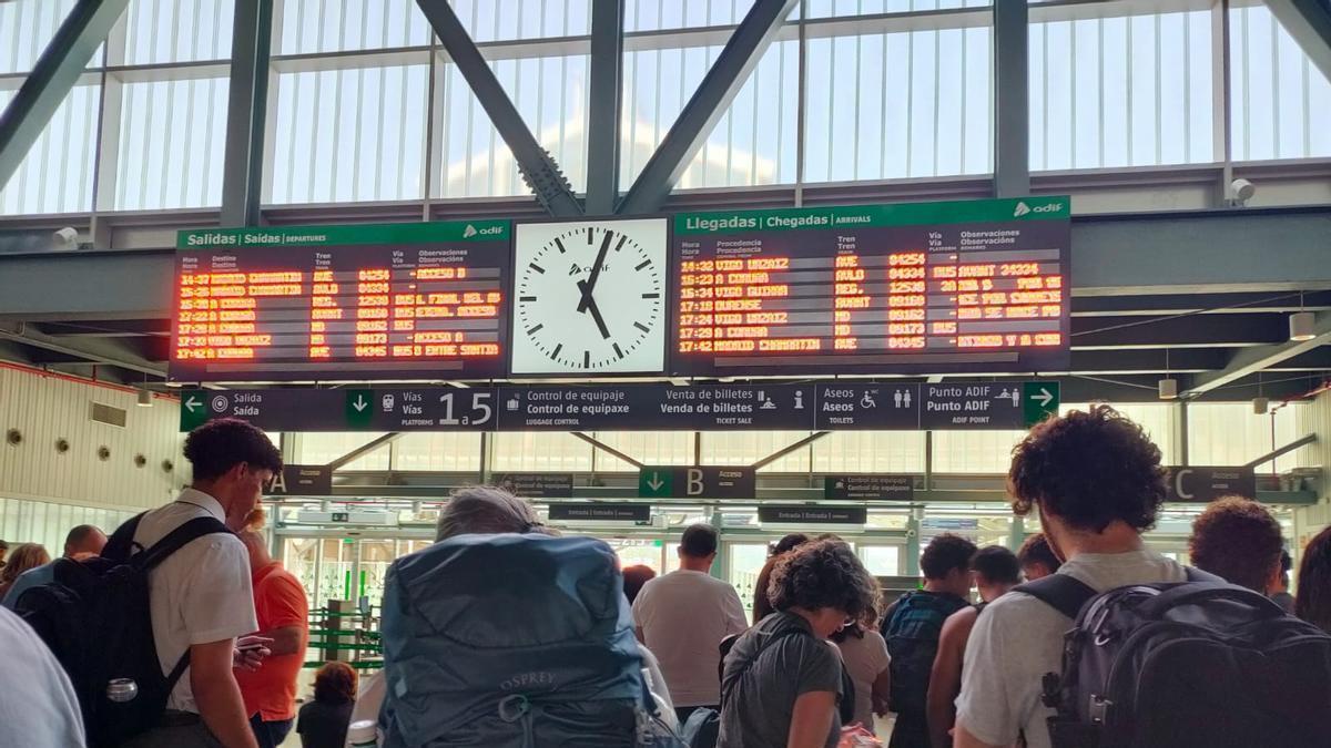 La avería en O Irixo interrumpió el tráfico en la estación de Ourense