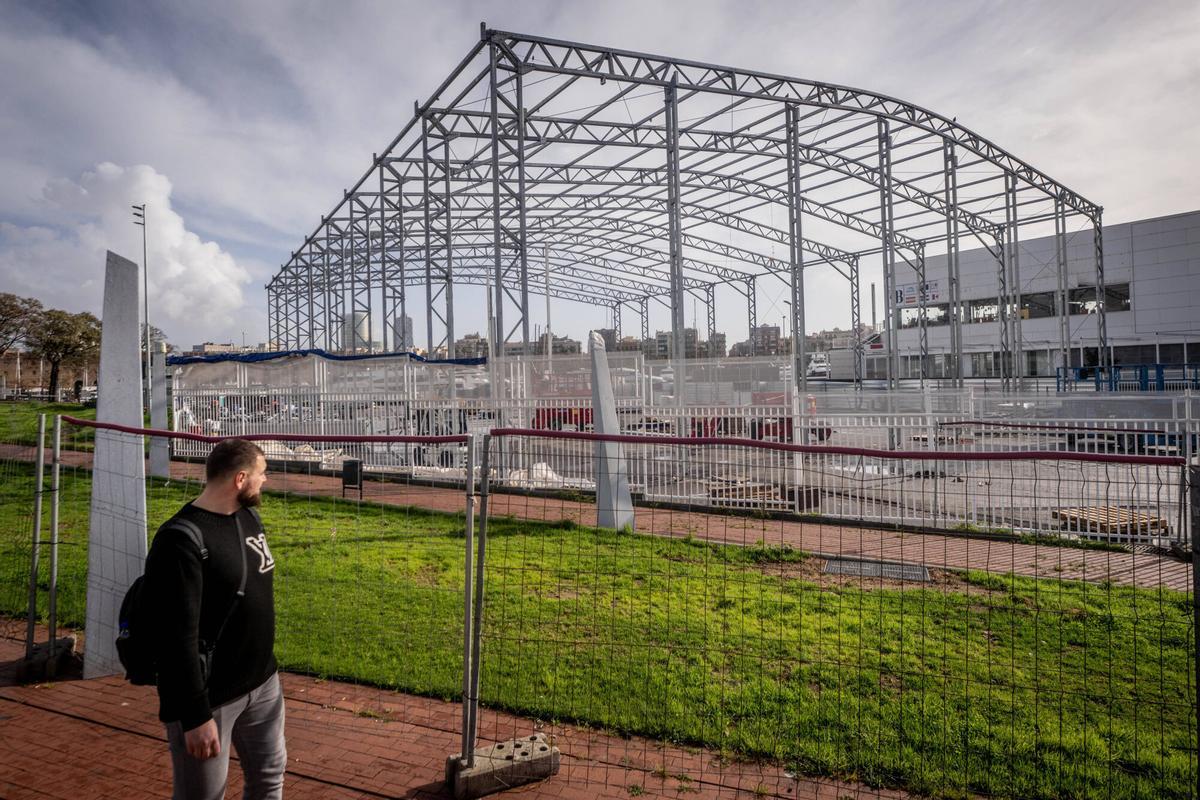 Barcelona 07/03/2026 Barcelona. Terreno donde estaba ubicada la base del equipo británico Inneos de la Copa América de vela,junto al antiguo Imax,para dejar libre la parcela este marzo. AUTOR: JORDI OTIX