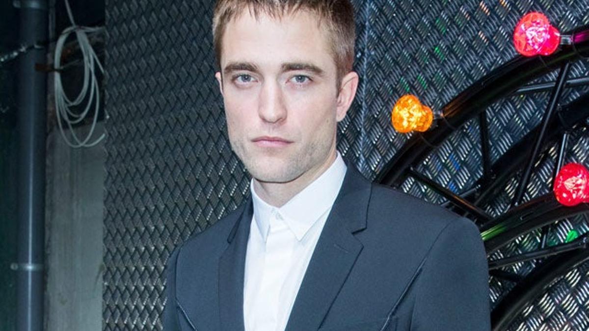 Robert Pattinson recupera su imagen más sexy