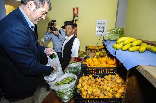 VISITA DE FERNANDO CLAVIJO A TEJEDA