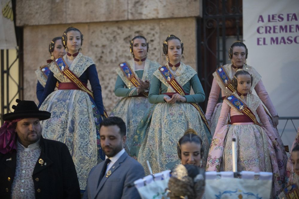 Emoción y nervios en la entrega de premios a las fallas de Sagunt