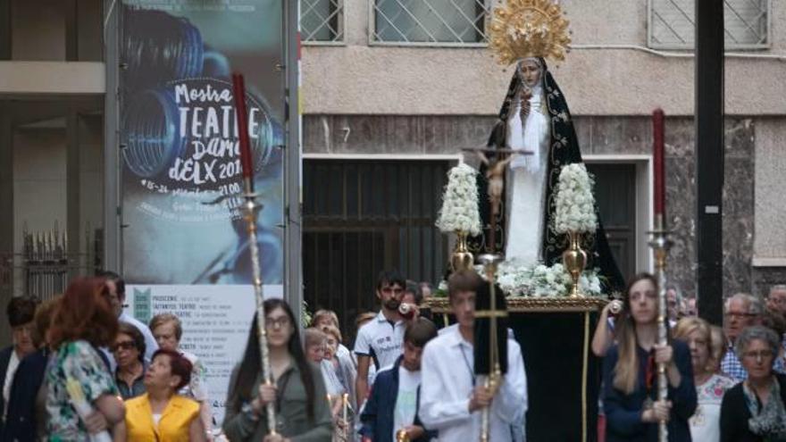 Una procesión cierra los actos en honor a la Virgen de los Dolores