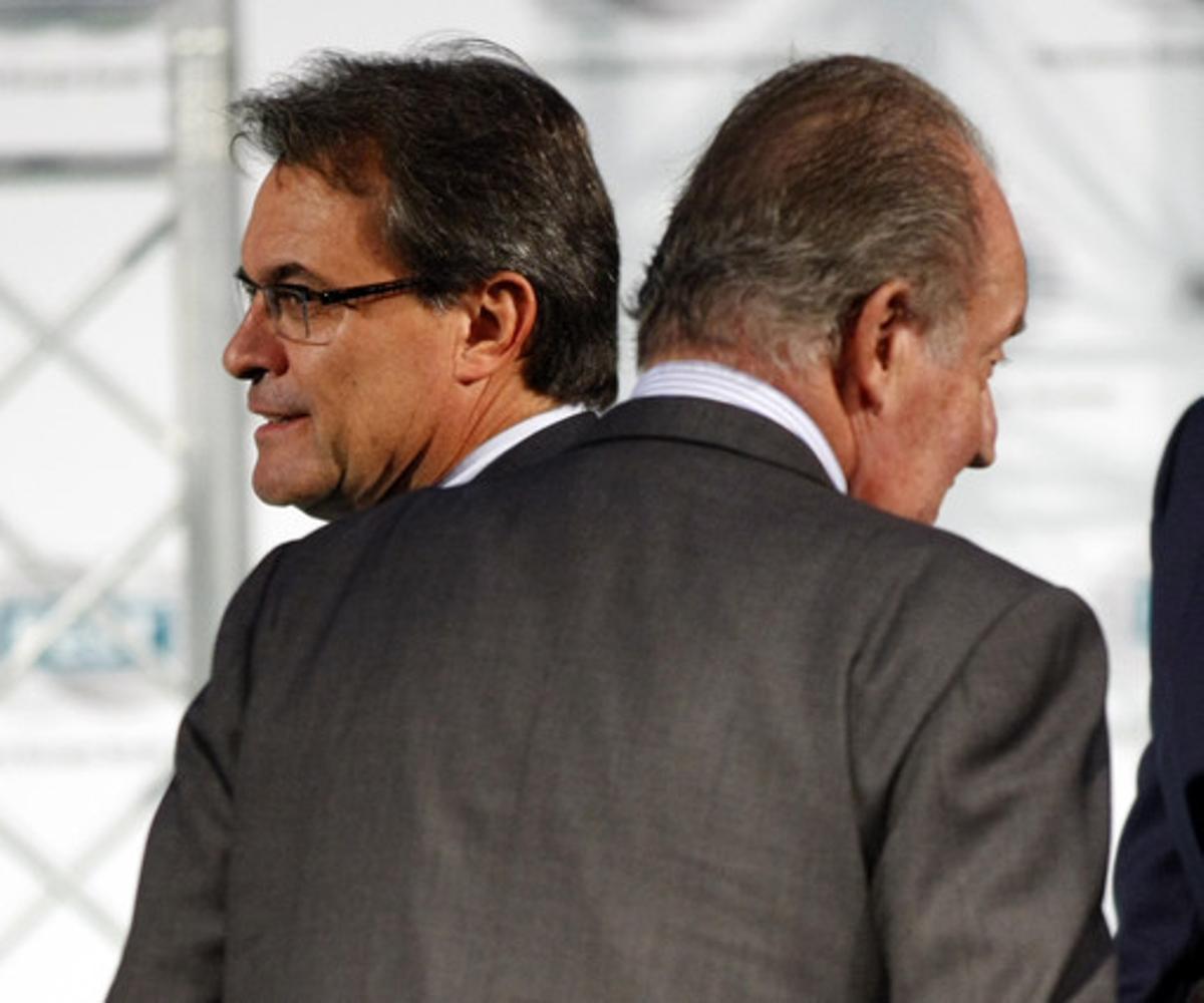 El Rey Don Juan Carlos y el ’president’ Artur Mas, en la Inauguración de la terminal de contenedores de Tercat.