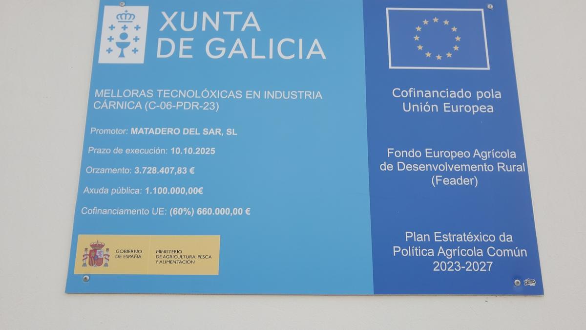 O cartel oficial que anuncia as melloras de Mataderos del Sar, e que Unidade Veciñal divulga