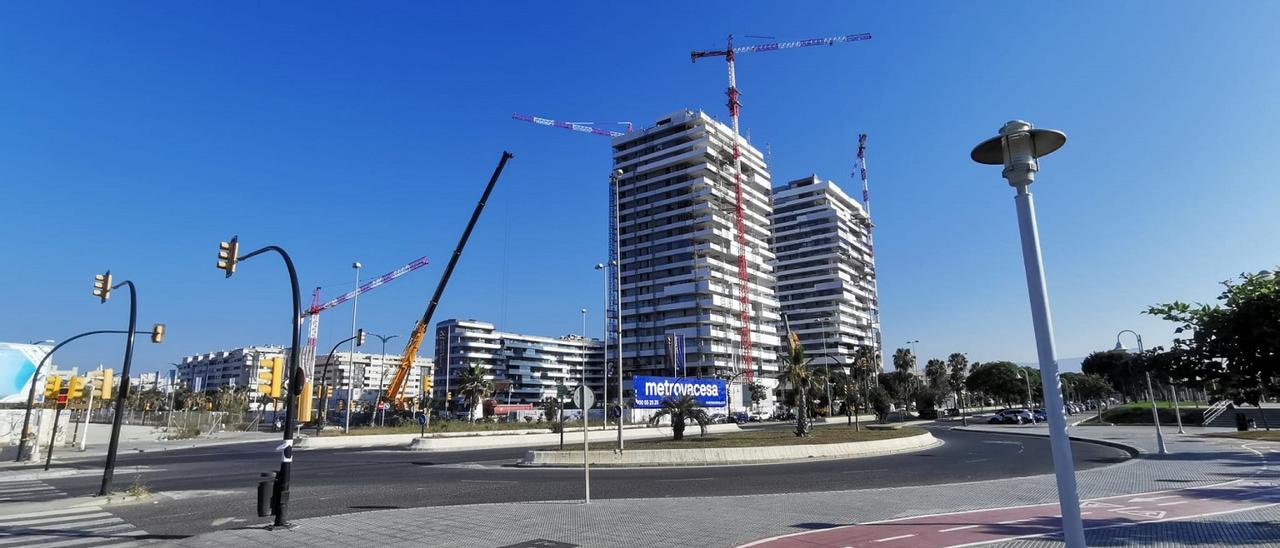 Las obras de las Málaga Towers, en el Paseo de Poniente de Málaga capital.