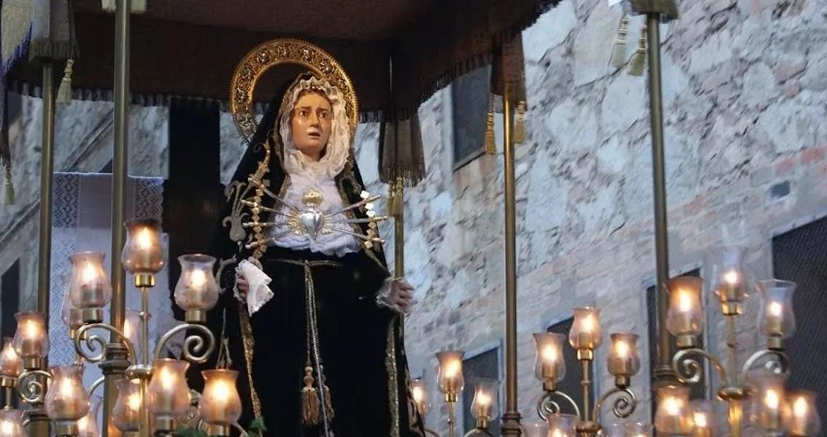 Imagen de la Virgen de los Dolores de Badalona.