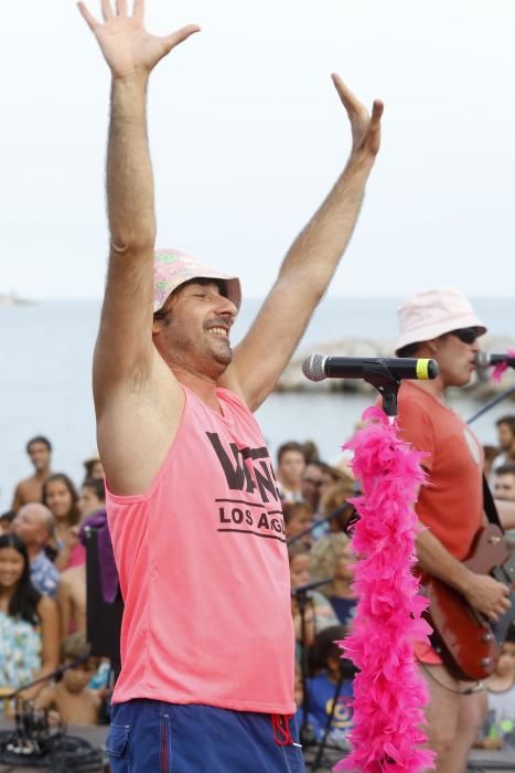 La festa Diverbeach reuneix més de 5.000 persones a Sant Antoni