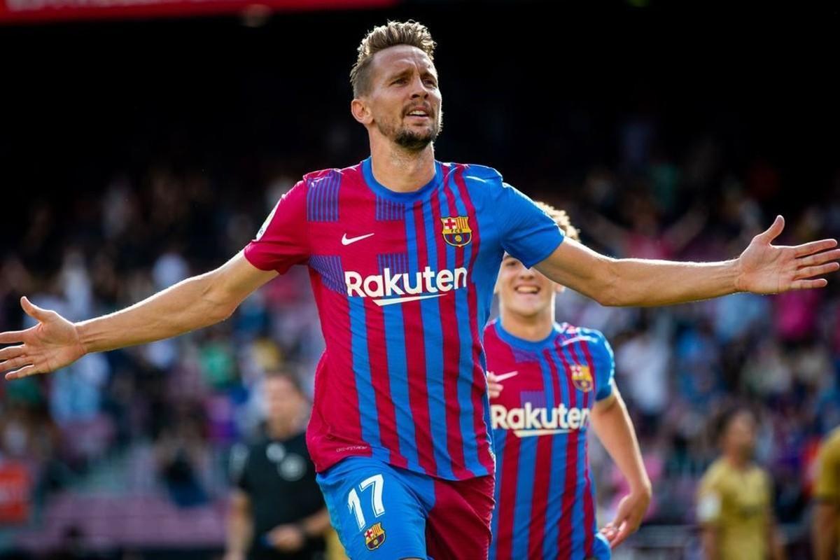 El Barça pacta amb el Cadis la cessió de Luuk de Jong El Barça pacta amb el Cadis la cessió de Luuk de Jong