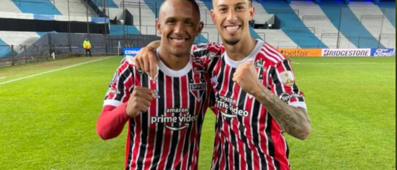 Rigoni junto a su compañero Marquinhos. | SAO PAULO FC