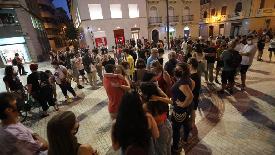 Repulsa en Elche por una agresión homófoba