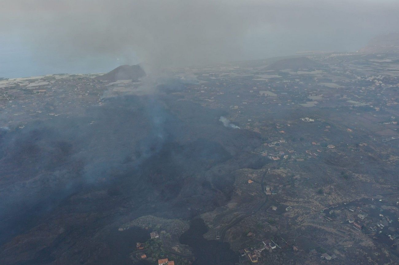 El avance de la lava del volcán de La Palma, a vista de pájaro en el décimo día de erupción