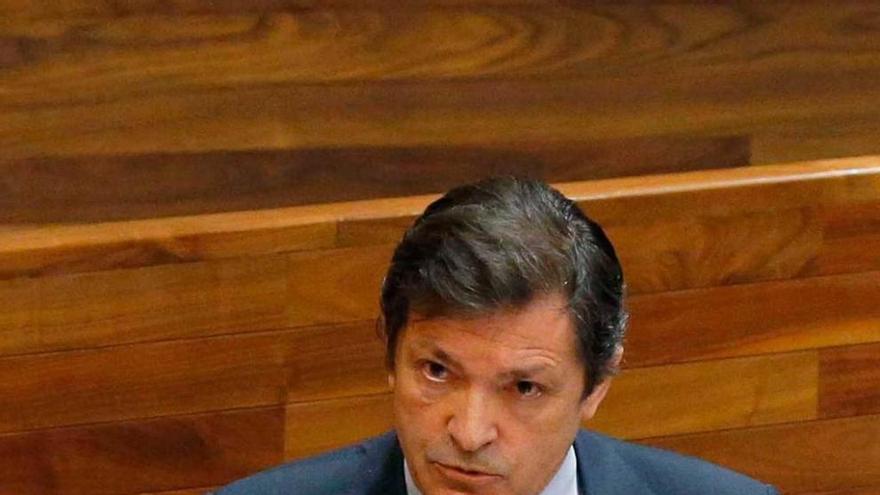 Javier Fernández, ayer, en el Pleno.