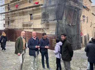 Cáceres perfila su hermanamiento con Lima con el Hilton de Godoy como pivote