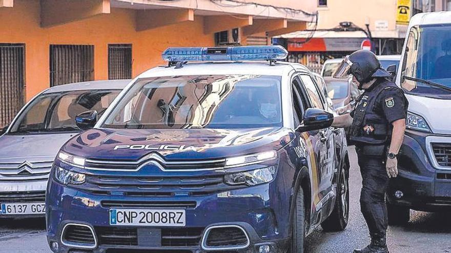 Detenido en Palma por agredir a un niño en un centro de salud y destrozar varios coches